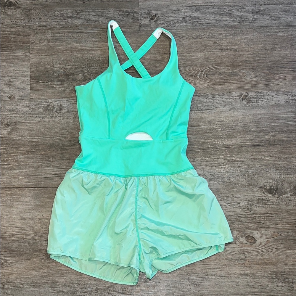 NWOT Wenlia Women Workout Romper with Padded Bra XS